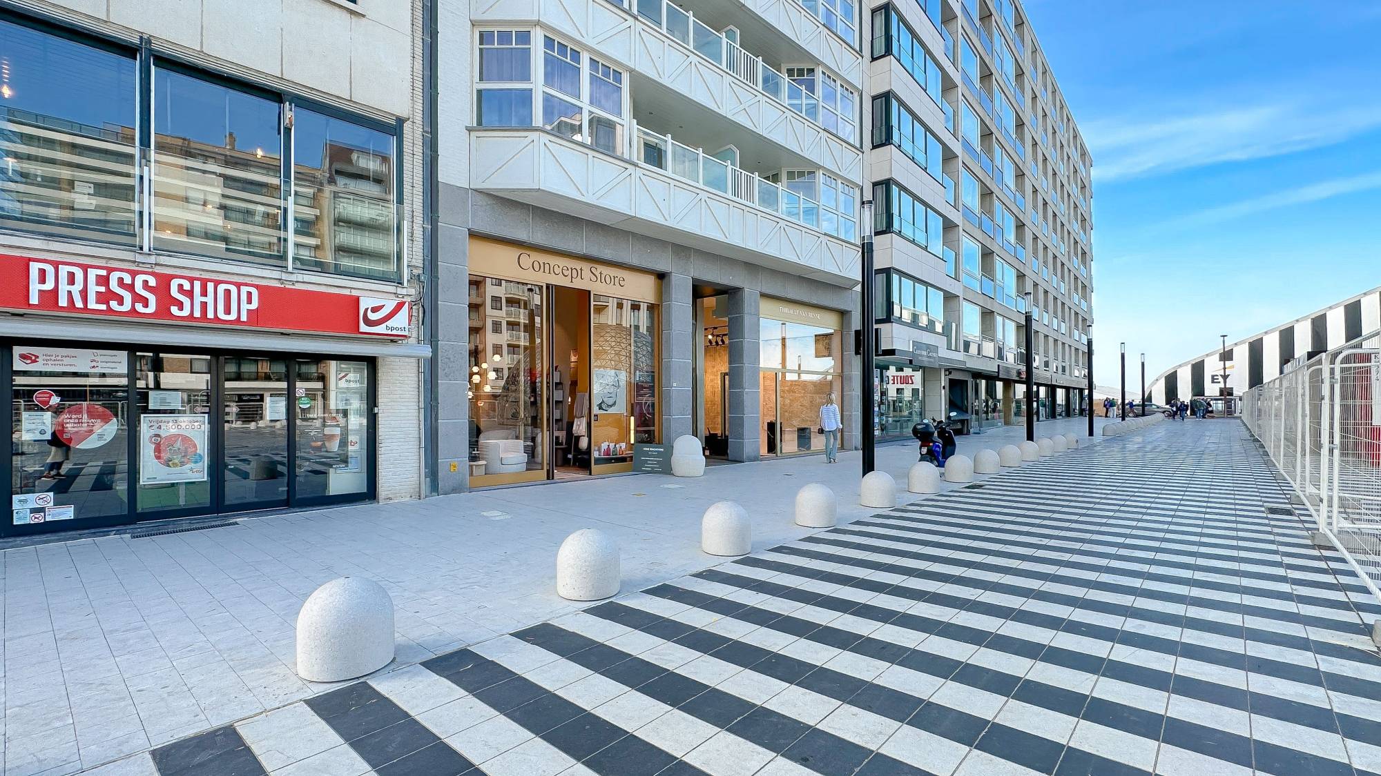 LOCATION Local commercial Knokke-Zoute / Place Albert