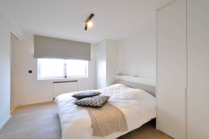 VERKOOP  Appartement 3 SLPK Knokke-Zoute -hedendaagse renovatie villaresidentie / vlakbij Minigolf