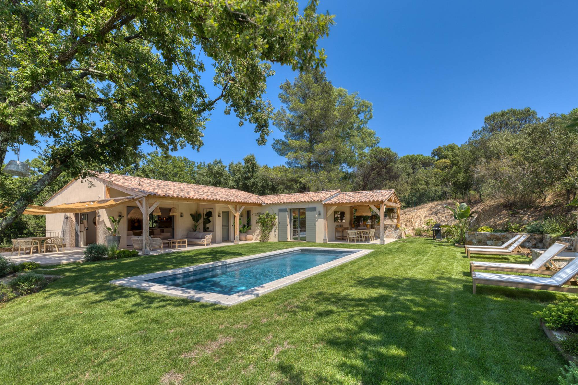 VERKOOP VILLA 5 SLPK LA CROIX-VALMER - in het hart van de Golf van SAINT-TROPEZ