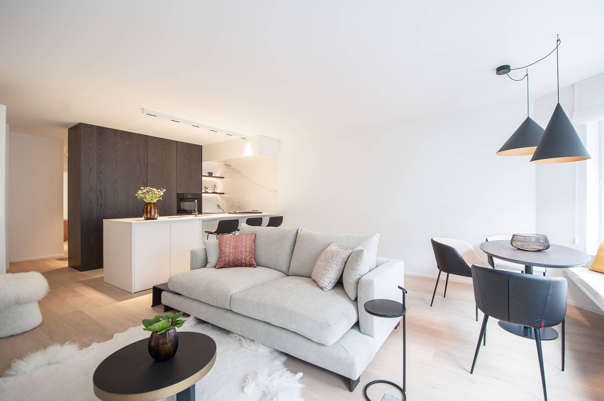 VERKOOP  Appartement 2 SLPK Knokke-Zoute - zijdelings zeezicht / aan het Driehoeksplein