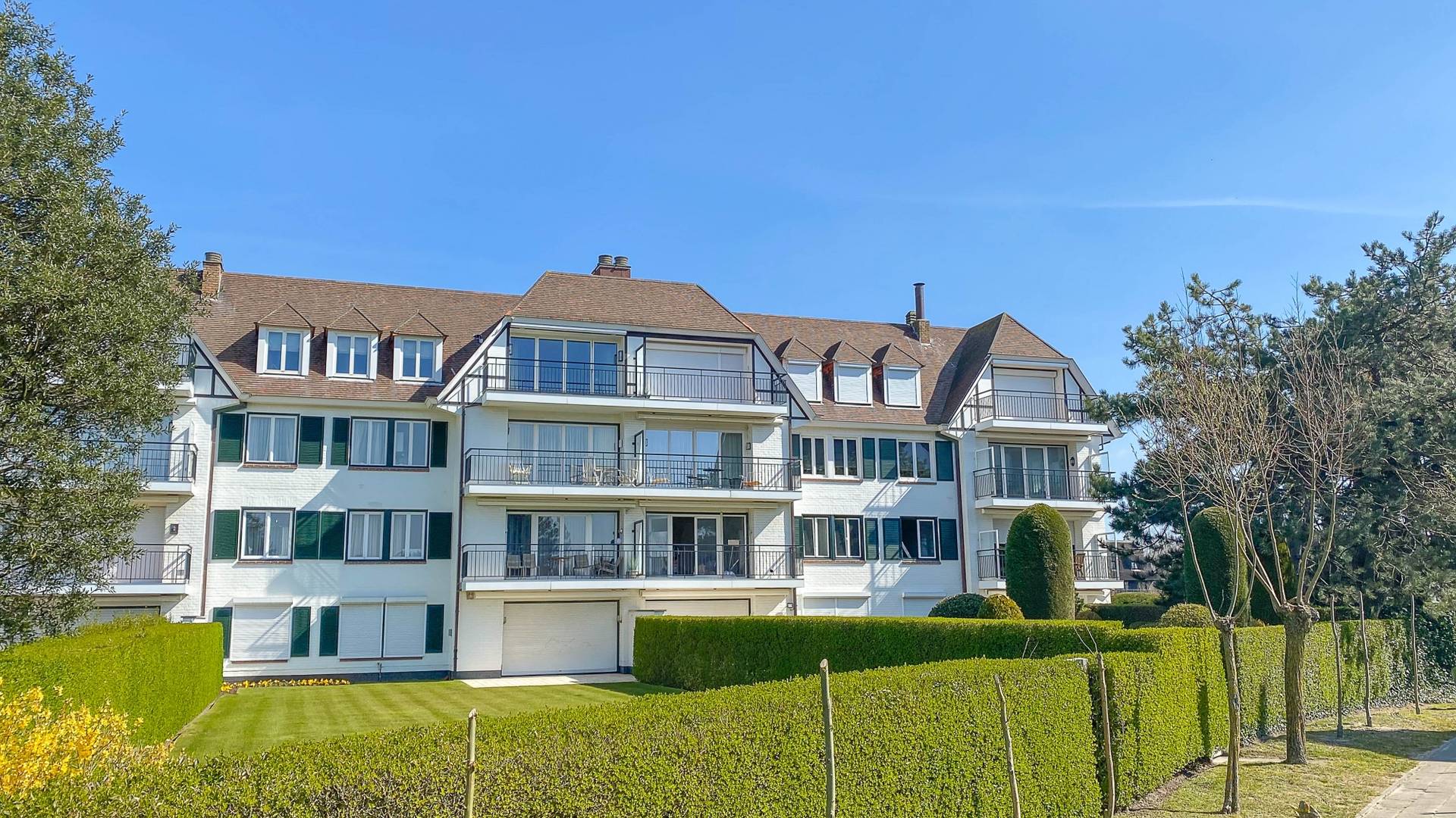 VERHUUR  Appartement 3 SLPK Knokke-Zoute -   Zicht op de MINIGOLF 