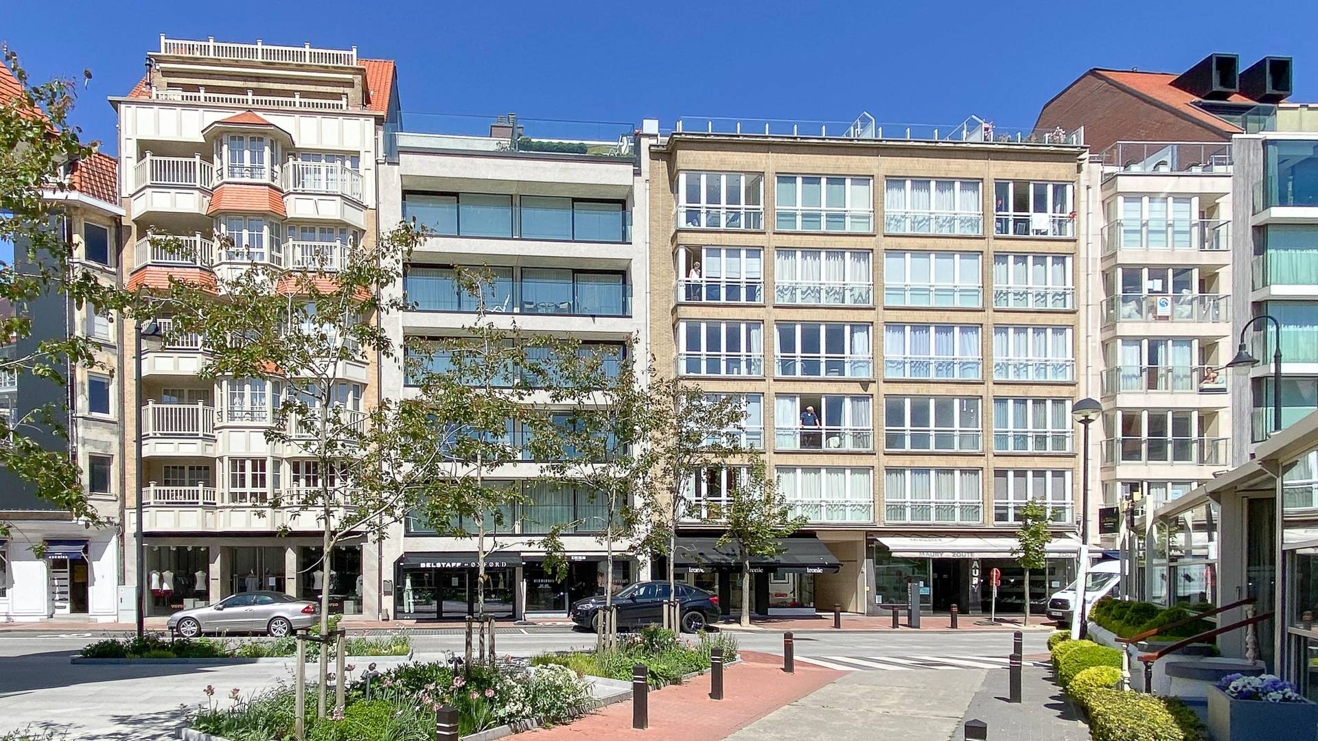 VERKOOP  Appartement 1 SLPK Knokke-Zoute -tussen het Driehoeksplein en het Albertplein...