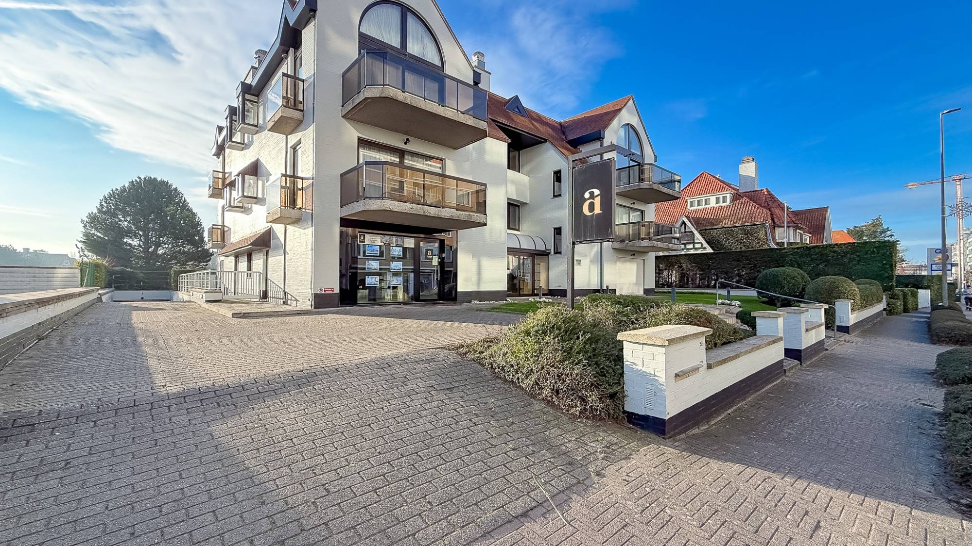 VERHUUR GARAGE Knokke-Zoute - Kustlaan / aan Minigolf