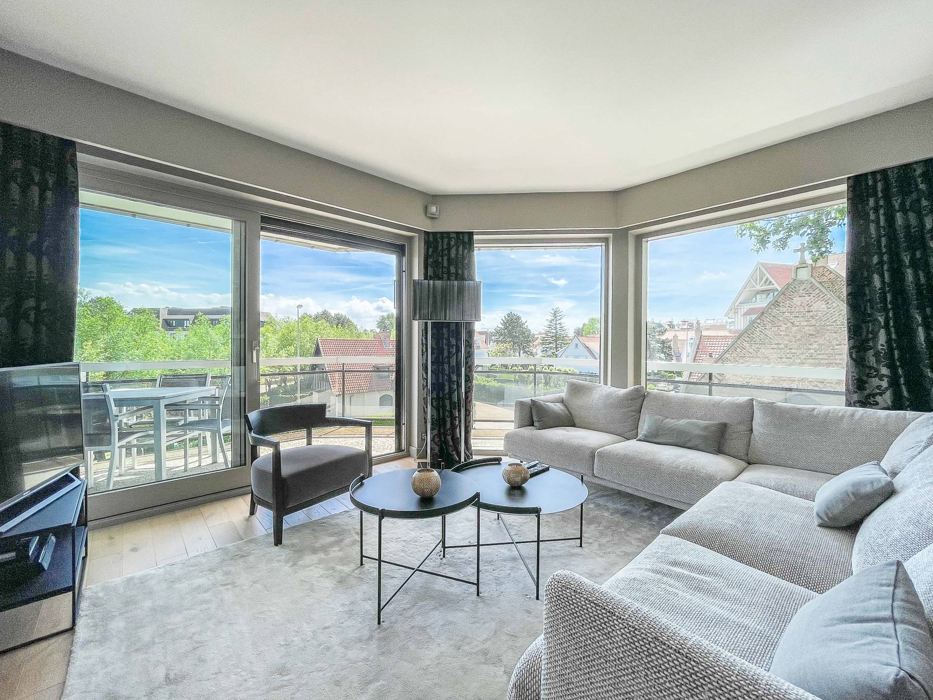 VERHUUR  Appartement 2 SLPK Knokke-Heist - Hoekappartement / Villaresidentie 