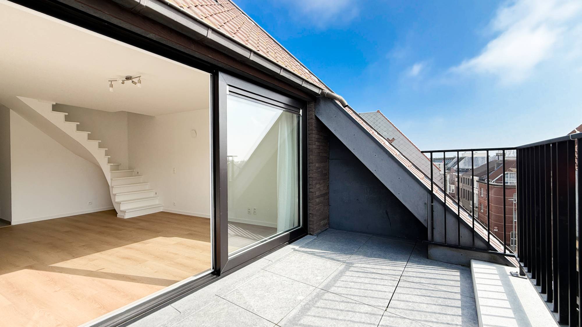 VERKOOP Appartement 2 SLPK Knokke-Heist - Duplex in recente constructie / centrum Heist