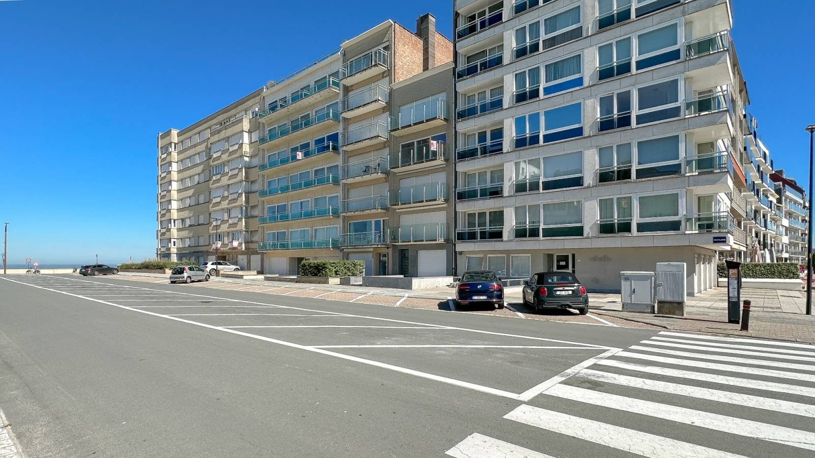 VERKOOP APPARTEMENT 3 SLPK KNOKKE-HEIST - PRACHTIG ZEEZICHT / ZONNEKANT