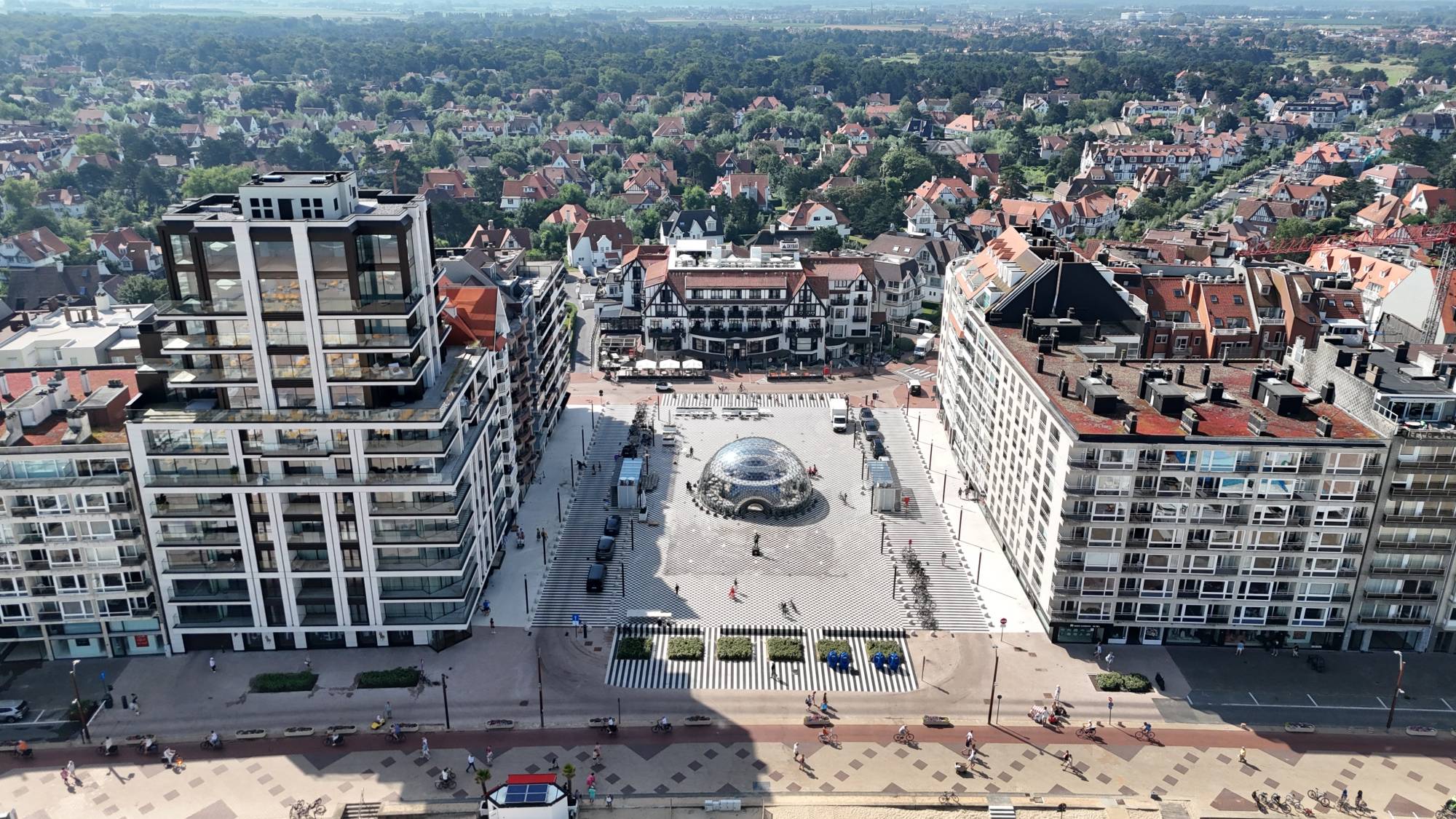 VERKOOP Garage Knokke-Zoute - Ruime garage / MATUVU