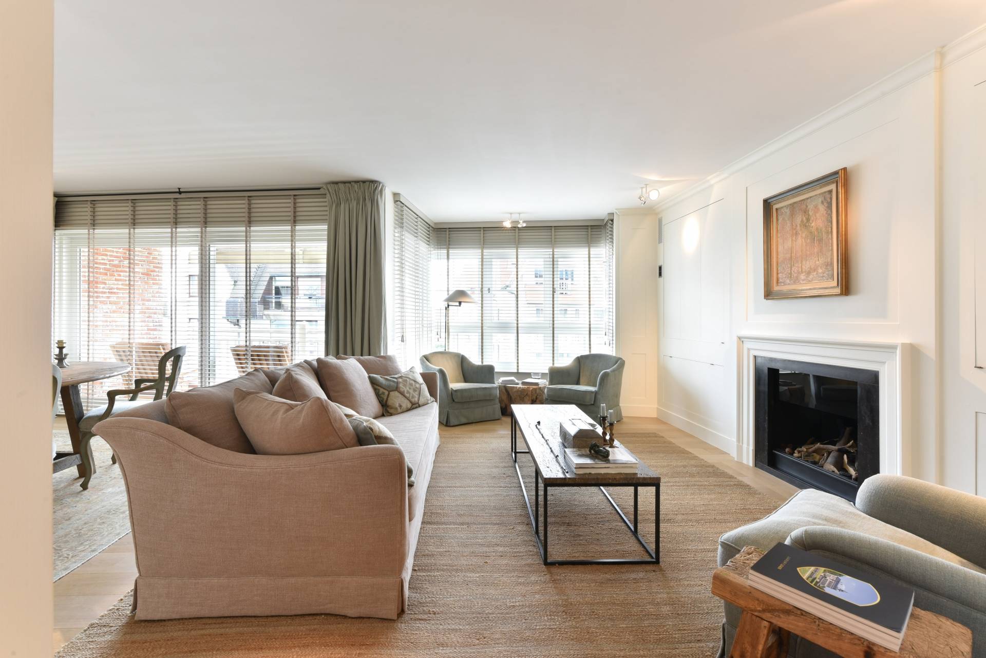 VERKOOP  Appartement 2 SLPK Knokke-Zoute -Kustlaan / inrichting OBUMEX