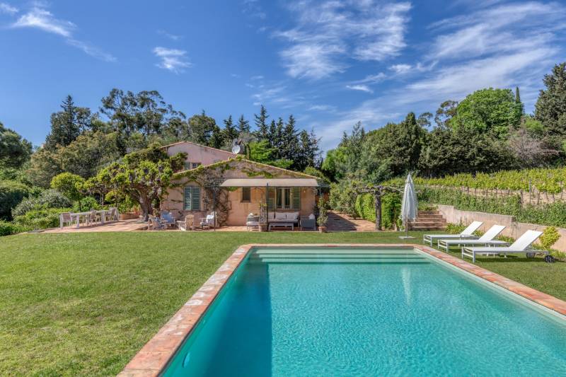 VERKOOP Villa 5 SLPK Saint-Tropez - SUBLIEME Ligging