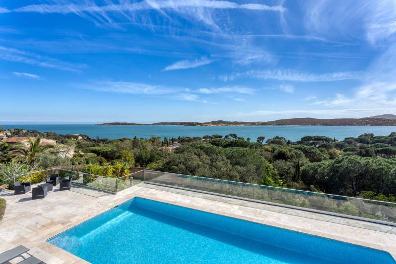 VERKOOP Villa 5 SLPK Grimaud - Golf van Saint-Tropez / uniek zeezicht