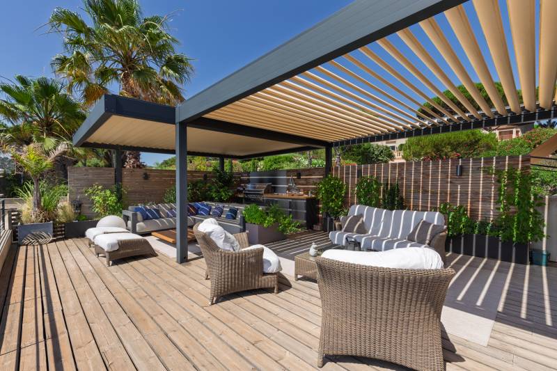 VERKOOP VILLA 7 SLPK SAINTE-MAXIME - Panoramisch ZEEZICHT / wandelafstand van het strand