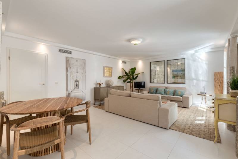 VERKOOP APPARTEMENT 3 SLPK - SAINT-TROPEZ - Uitstekende Ligging en Luxe Afwerking