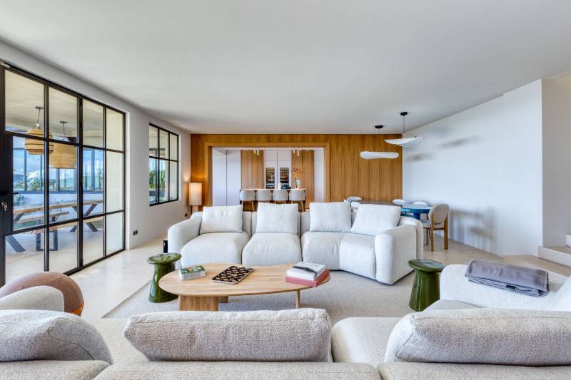 VERKOOP VILLA 6 SLPK - CAVALAIRE-SUR-MER / Adembenemend panoramisch zeezicht