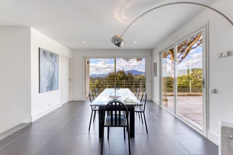 VERKOOP  VILLA 6 SLPK La Croix-Valmer - Architectenvilla / Gigaro