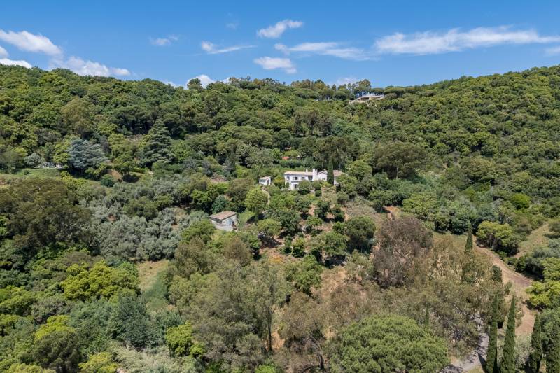 VERKOOP VILLA 8 SLPK LA CROIX-VALMER - Uitzonderlijk domein / Gigaro