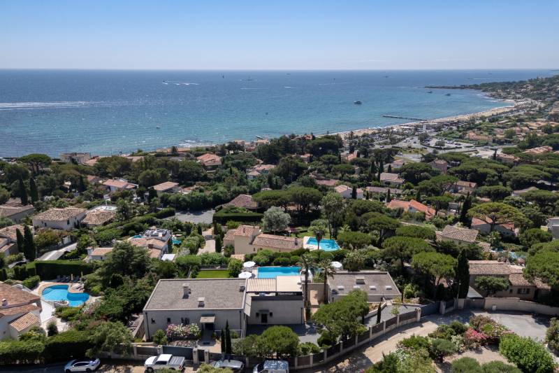VERKOOP VILLA 7 SLPK SAINTE-MAXIME - Panoramisch ZEEZICHT / wandelafstand van het strand