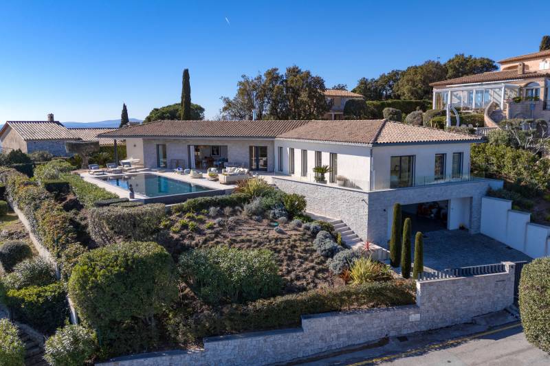 SEIZOENSVERHUUR VILLA 3 SLPK - Les Issambres / panoramisch zeezicht