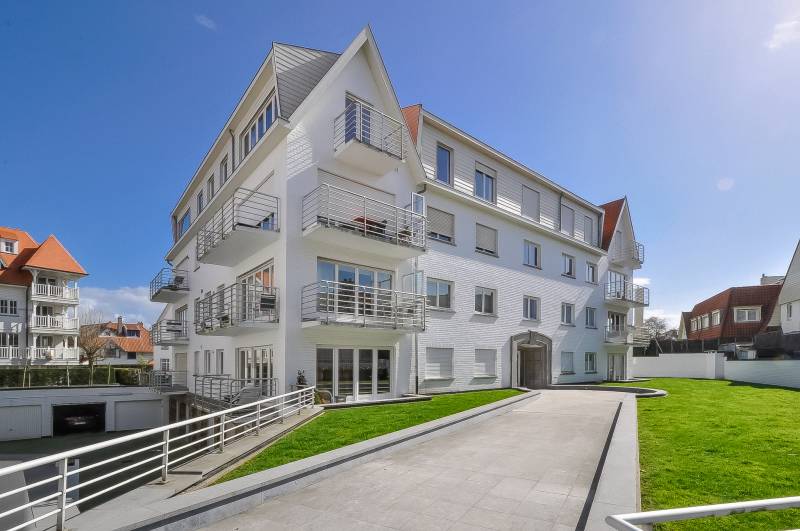 VERKOOP  Appartement 2 SLPK Knokke-Zoute - HOEKAPPARTEMENT / Villaresidentie 