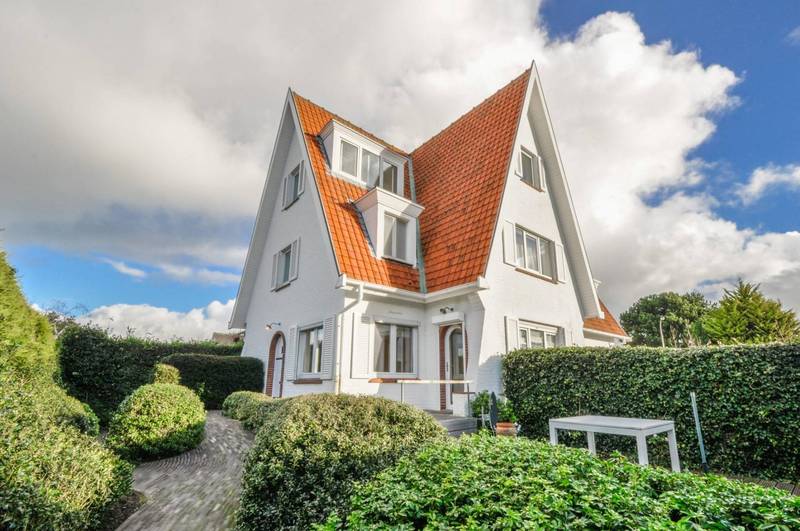 VERHUUR Villa 4 SLPK Knokke-Zoute - Charmante koppelvilla, gelegen op de Zoutelaan