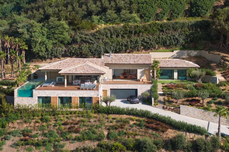 VERKOOP VILLA 6 SLPK GRIMAUD - Panoramisch zeezicht
