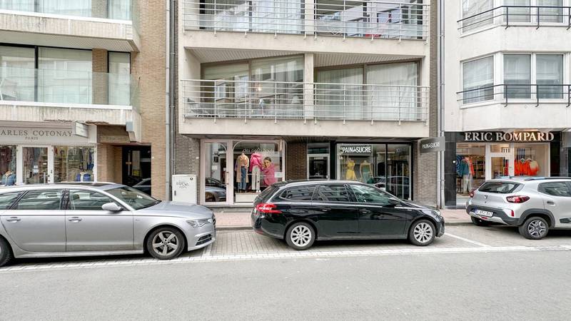 VERHUUR commercieel pand Knokke-Heist -  hartje Zoute / vlakbij het Albertplein