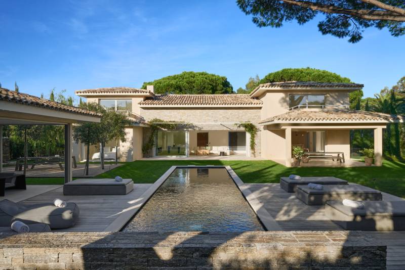 VERKOOP VILLA 7 SLPK - SAINT-TROPEZ - nieuwbouwvilla / tijdloze elegantie - Salins