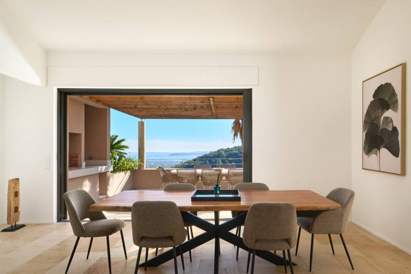 VERKOOP Villa 5 SLPK - GRIMAUD - Privé-domein / adembenemend zeezicht