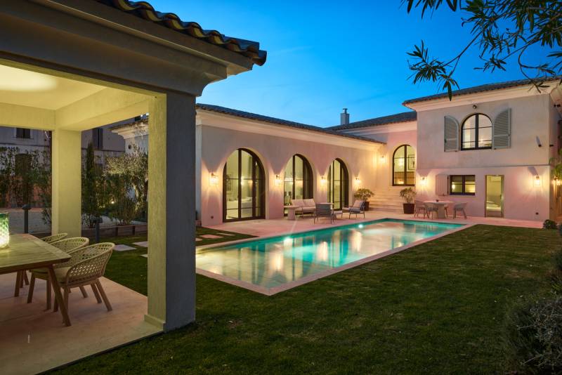 VERKOOP Villa 5 SLPK - Saint-Tropez / TOPRENOVATIE nabij 