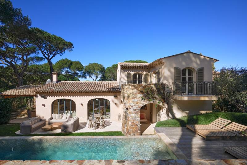 VERKOOP  VILLA 5 SLPK SAINT-TROPEZ - beveiligd domein 