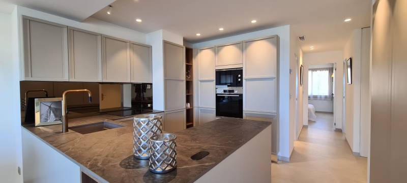 VERKOOP  Appartement 2 SLPK Cannes - La Croisette / frontaal zeezicht