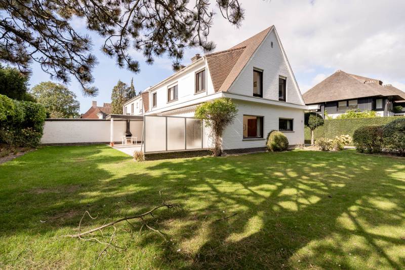 VERKOOP VILLA 4 SLPK Knokke-Zoute - Koppelvilla / Bronlaan vlakbij Oosthoeklein