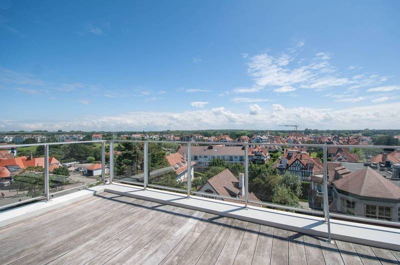 VERHUUR  Appartement 4 SLPK Knokke-Zoute -Penthouse Kustlaan met schitterend terras