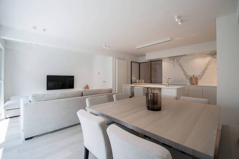 VERHUUR  Appartement 3 SLPK Knokke-Heist Lippenslaan / Smaakvolle renovatie