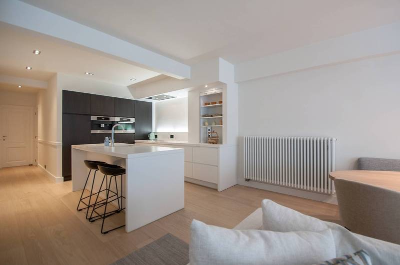 Appartement à vendre avec belle cuisine, sur la Kustlaan au coeur du Zoute