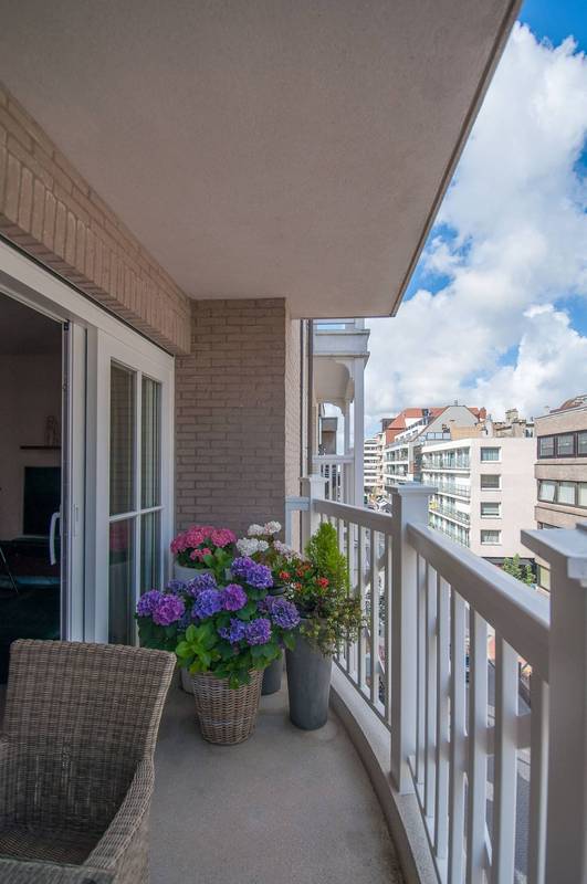 VERHUUR  Appartement 3 SLPK Knokke-Zoute -Kustlaan / vlakbij Driehoeksplein