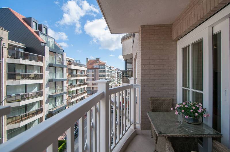 VERHUUR  Appartement 3 SLPK Knokke-Zoute -Kustlaan / vlakbij Driehoeksplein