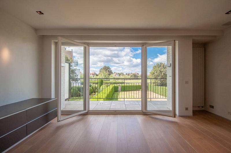 VERHUUR  Appartement 3 SLPK Knokke-Zoute -   Zicht op de MINIGOLF 