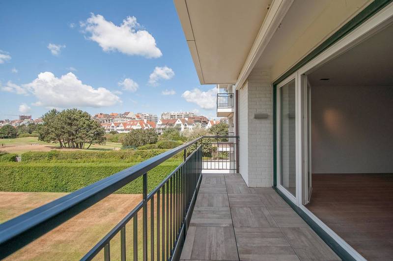 VERHUUR  Appartement 3 SLPK Knokke-Zoute -   Zicht op de MINIGOLF 