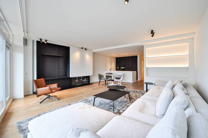 VERKOOP  Appartement 3 SLPK Knokke-Zoute -TOPLOCATIE op Albertplein / Uniek zeezicht