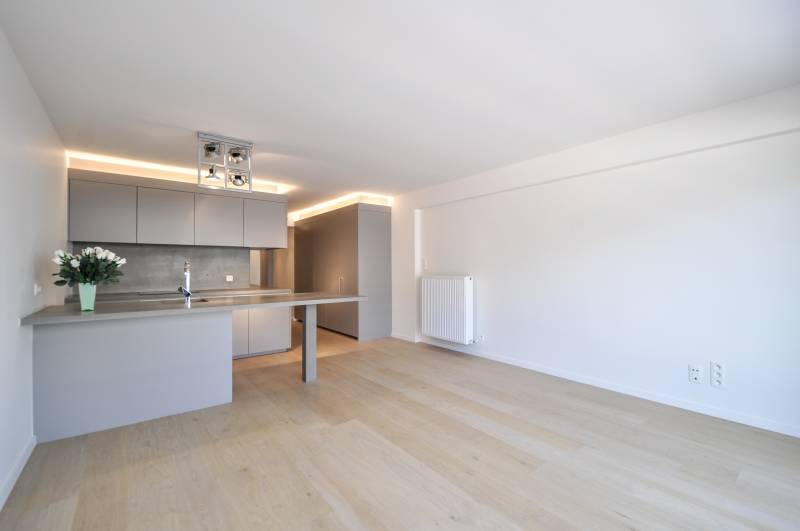 VERHUUR Appartement 2 SLPK Knokke-Heist - Lichttorenplein / mooi zijdelings zeezicht