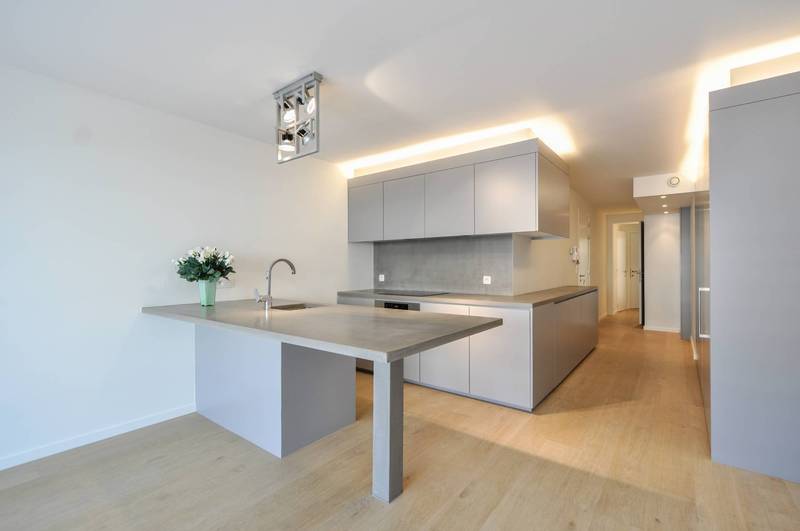 VERHUUR  Appartement 2 SLPK Knokke-Heist -Lichttorenplein / zeezicht