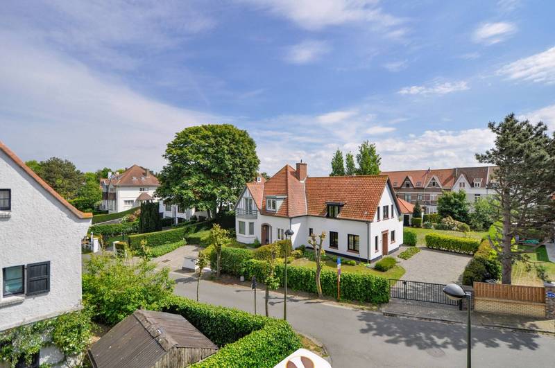 VERKOOP  Appartement 1 SLPK Knokke-Heist - Appartement in charmant huis