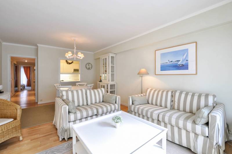 VERKOOP  Appartement 2 SLPK Knokke-Zoute -zijdelings zeezicht / aan MINIGOLF