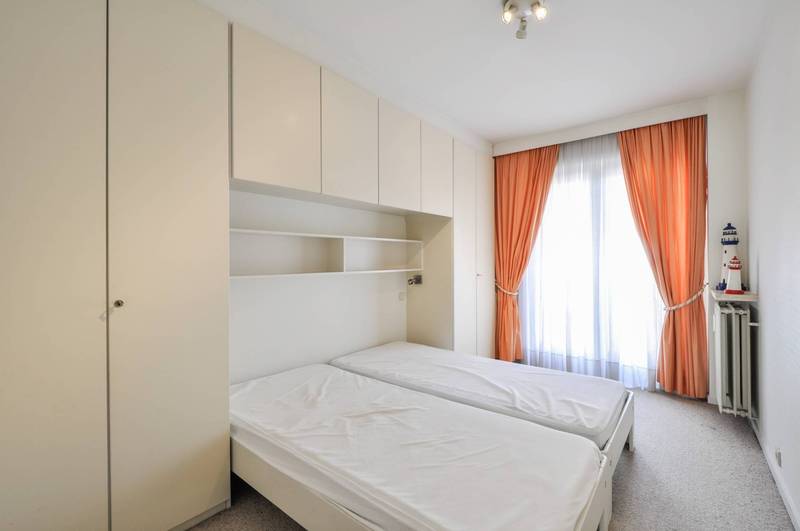 VERKOOP  Appartement 2 SLPK Knokke-Zoute -zijdelings zeezicht / aan MINIGOLF