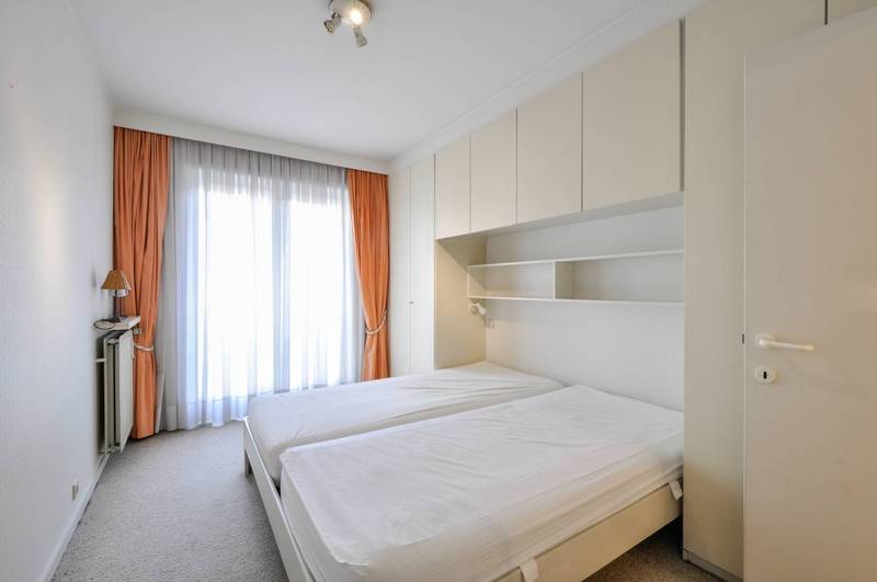 VERKOOP  Appartement 2 SLPK Knokke-Zoute -zijdelings zeezicht / aan MINIGOLF