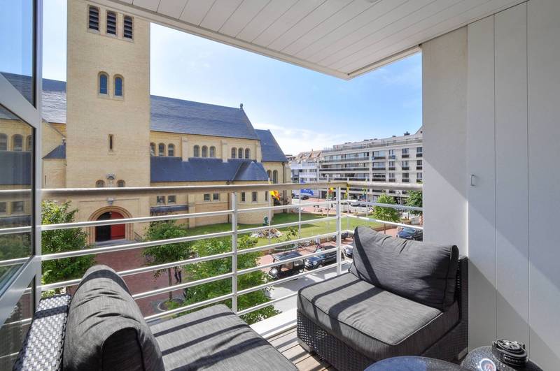 VERHUUR  Appartement 2 SLPK Knokke-Heist - Dumortierlaan/ tegenover Heilig Hartkerk