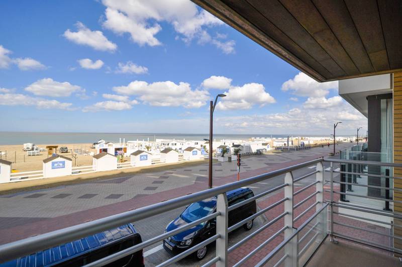 VERKOOP  Appartement 2 SLPK Knokke-Heist -Zeedijk Duinbergen / aan Anemos Beachclub