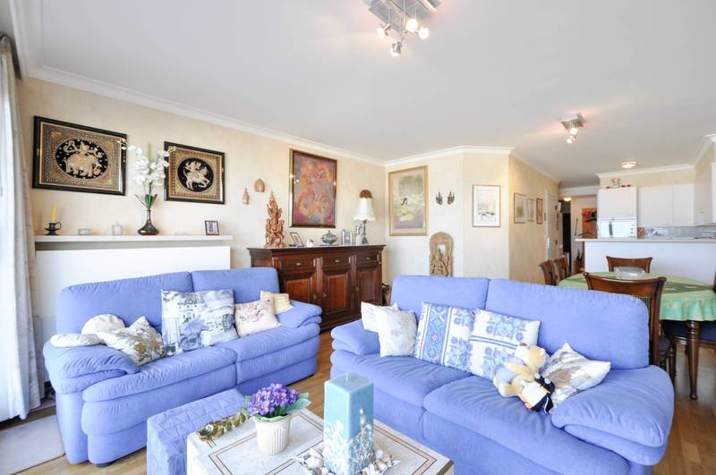 VERKOOP  Appartement 2 SLPK Knokke-Heist -Zeedijk Duinbergen / aan Anemos Beachclub