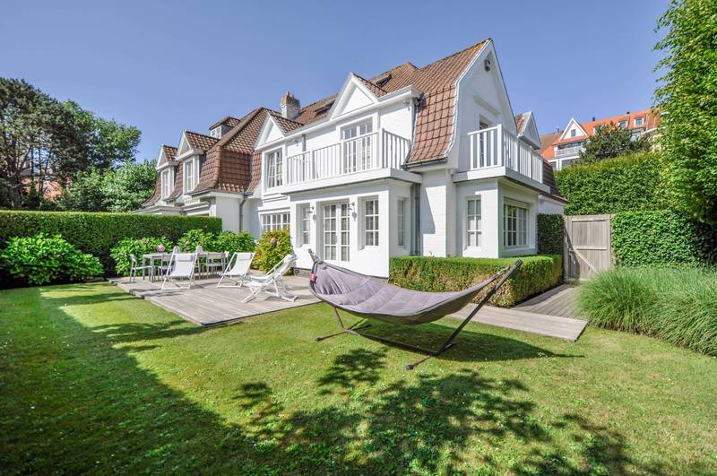 VERKOOP Villa 6 SLPK Knokke-Zoute -in de paadjes op AAA-locatie