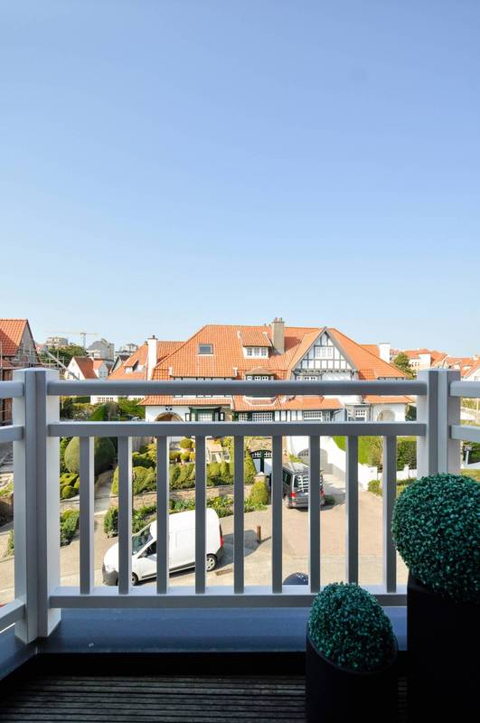 VERHUUR  Appartement 5 SLPK Knokke-Zoute -  Duplex / Emile Verhaerenlaan / Paters Dominicanenkerk